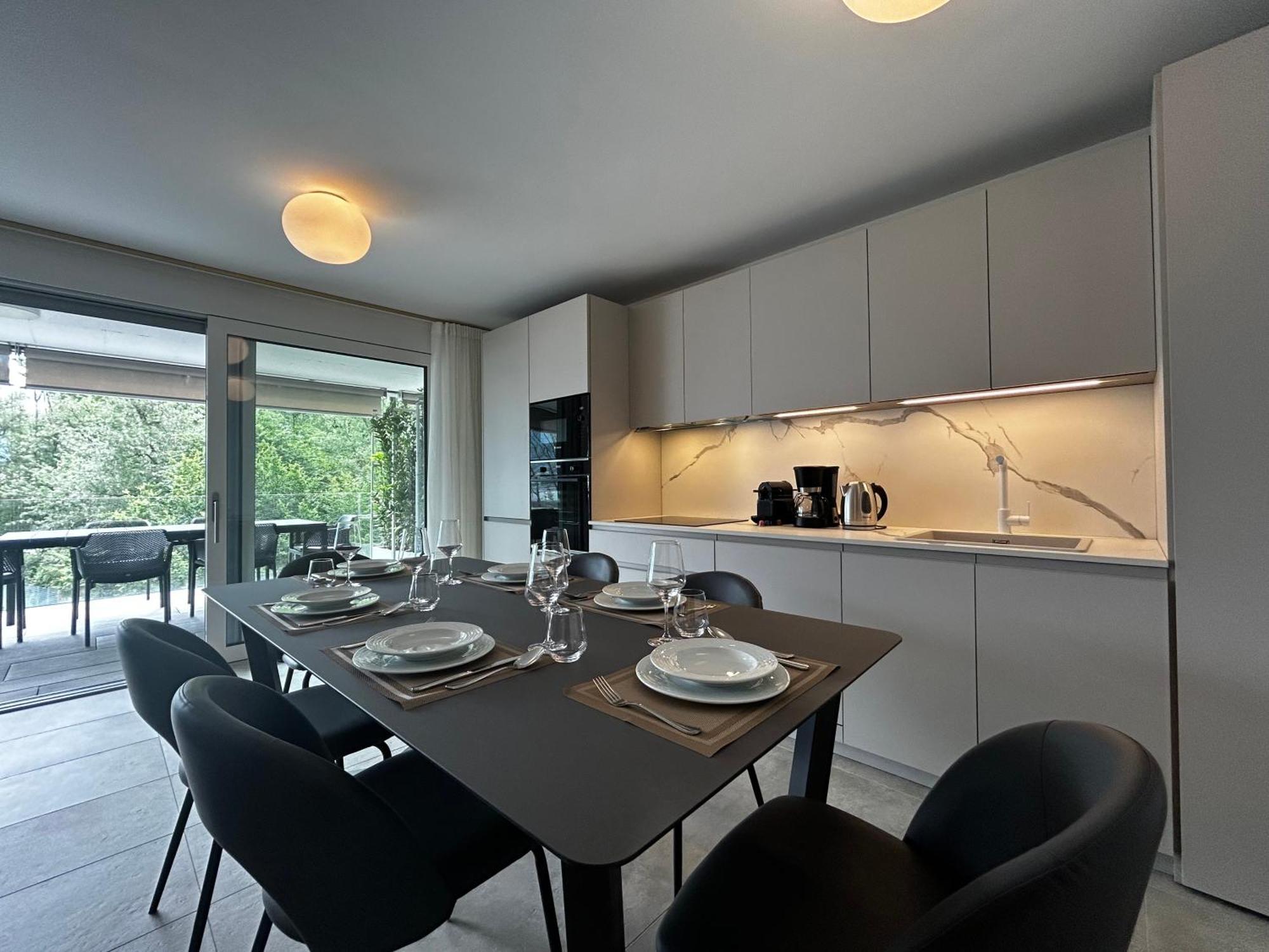 Family Apartment, Near The Beach Whit Private Park Locarno Exteriér fotografie
